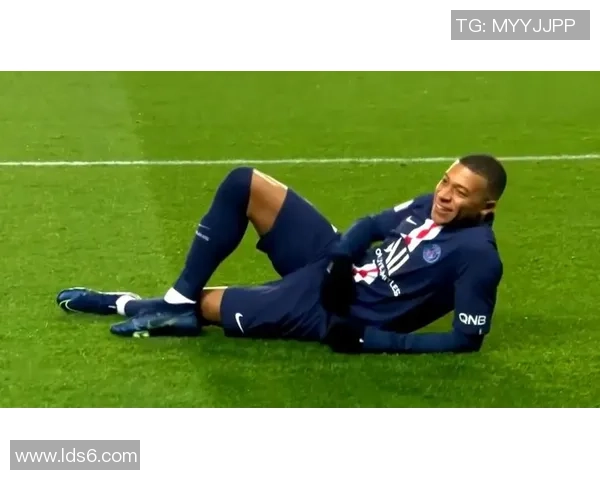 印尼足球明星搞笑瞬间合集让你捧腹大笑的精彩视频分享